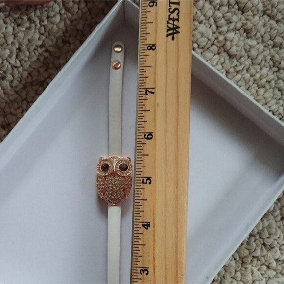 Betsey Johnson Owl leather band Bracelet - Picture 4 of 9